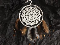 Atrapa sueños crochet grande, madera y plumas naturales