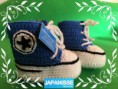 /products/patucos-en-crochet-tipo-converse-para-bebe/